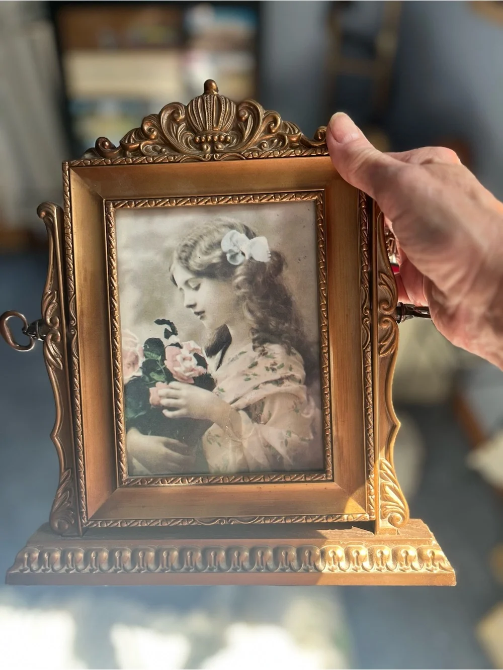 Ornate Gold Vintage-Style Table Picture Frame